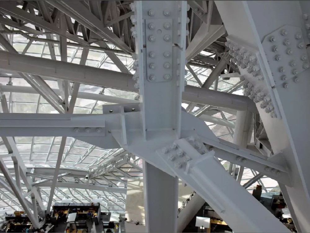 鋼結構的連接方式各有缺點，結構工程師為你解惑