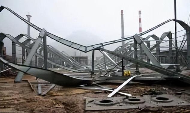 警惕鋼結構失穩的原因與鋼結構事故的處理